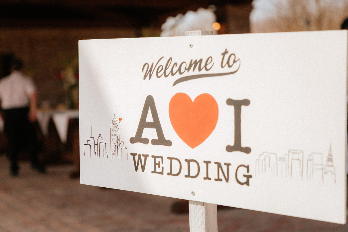 Wedding design a tema New York per Andrea e Ilaria, con tableau della metropolitana, menù coordinati e segnatavolo ispirati alla NYC Subway