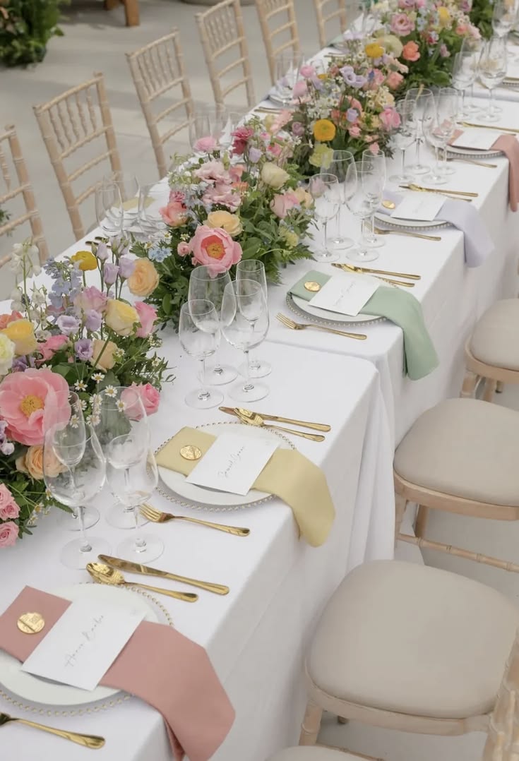 Bridgerton Wedding Inspo