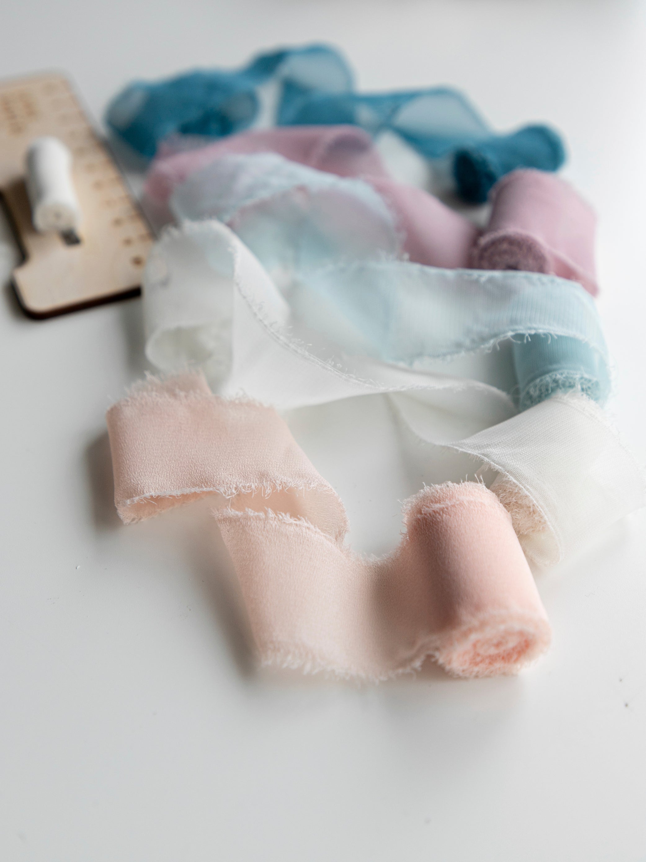 Nastro chiffon sfrangiato per partecipazioni | Pack 5
